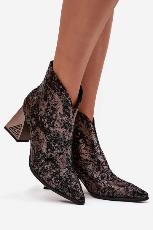 Pele Botas femininas D&A CR52-679 cor preta Pele Botas femininas D&A CR52-679 cor preta