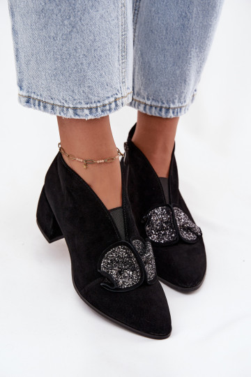 Botas de pele sintética femininas com salto e ornamentos D&A MR52-182 na cor preta