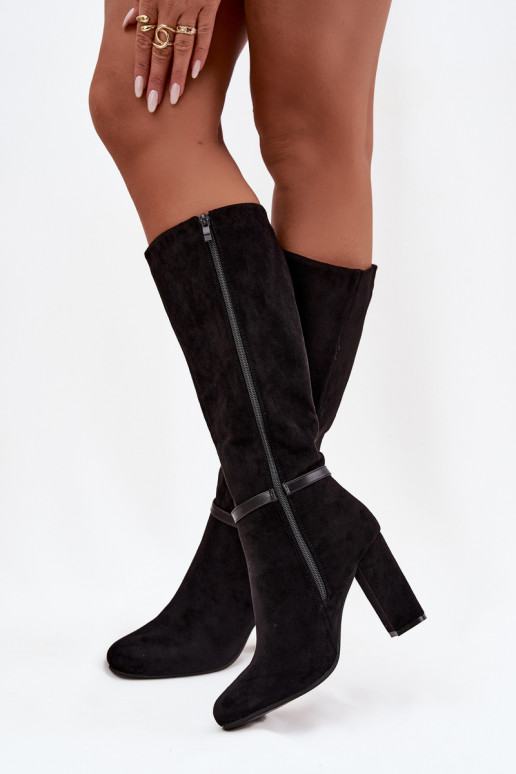 botas femininas com salto com fivelas douradas aquecimento cor preta Seraphine