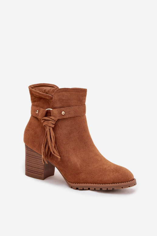 Botas femininas com franjas cor marrom Rosabella Botas femininas com franjas cor marrom Rosabella