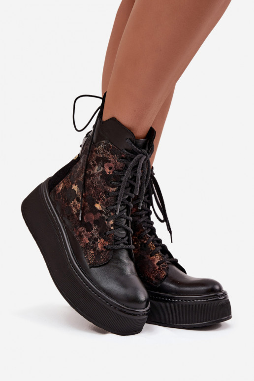 Pele Botas com uma plataforma Tem que serciejka 07086-01 cor preta Pele Botas com uma plataforma Tem que serciejka 07086-01 cor preta