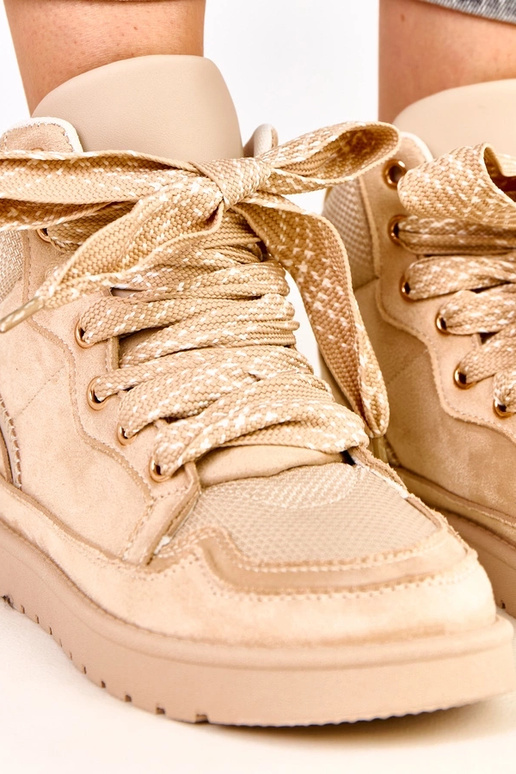 Tênis esportivos altos bege com...