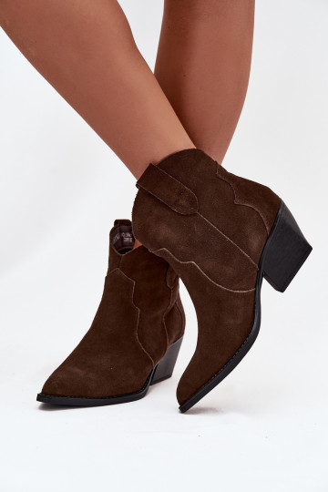 Um modelo atraente botas estilo coParaboy FemininoHabilitadoturalnego de camurçau CzekoladoParae Beretta 2