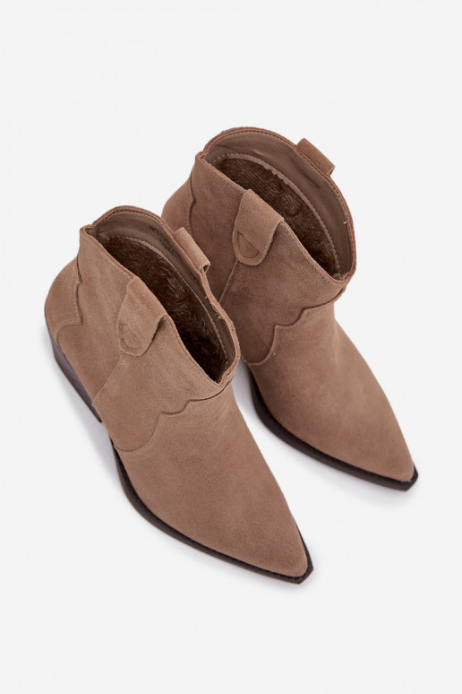 Um modelo atraente botas estilo coParaboy FemininoHabilitadoturalnego de camurçau bege Beretta