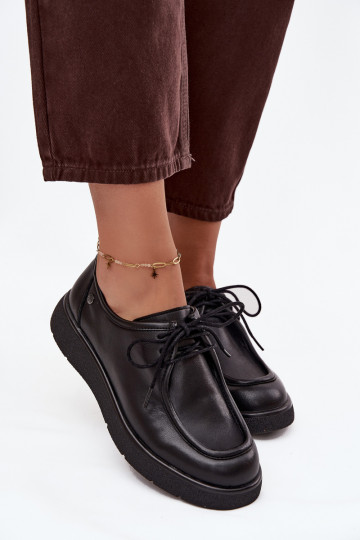 Sapatos femininos de couro Tai turiciejka K7189-01 na cor preta