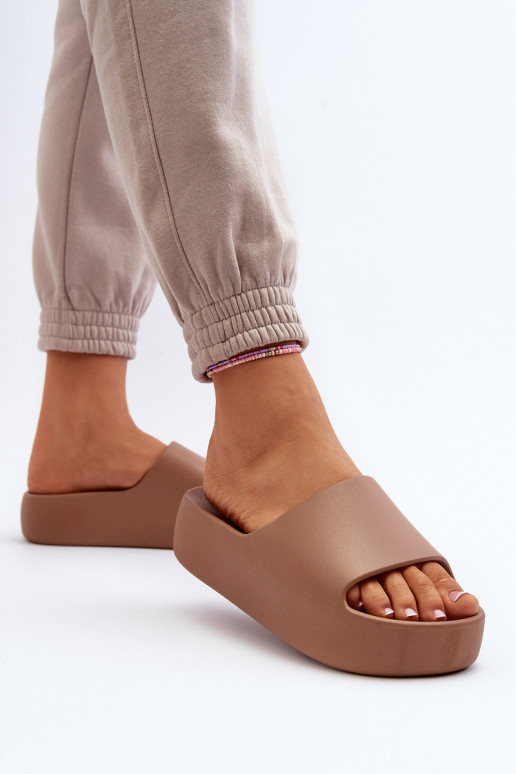 Feminino Chinelos Em uma sola grossa cor marrom Oreithano