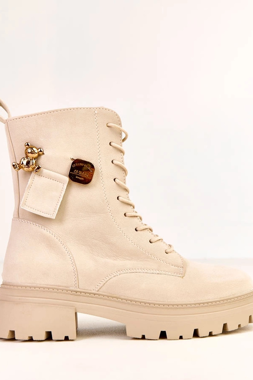 Tênis femininos na cor areia... Tênis femininos na cor areia...