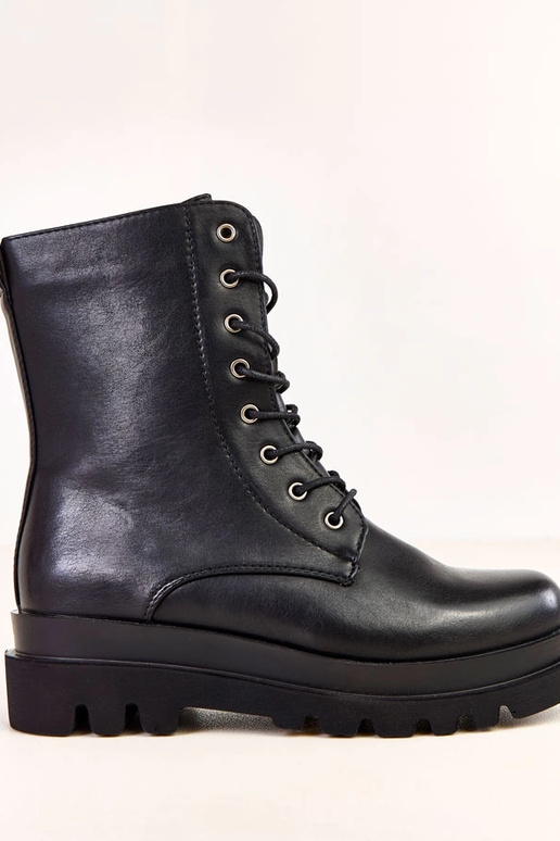 Botas de trekking femininas clássicas... Botas de trekking femininas clássicas...