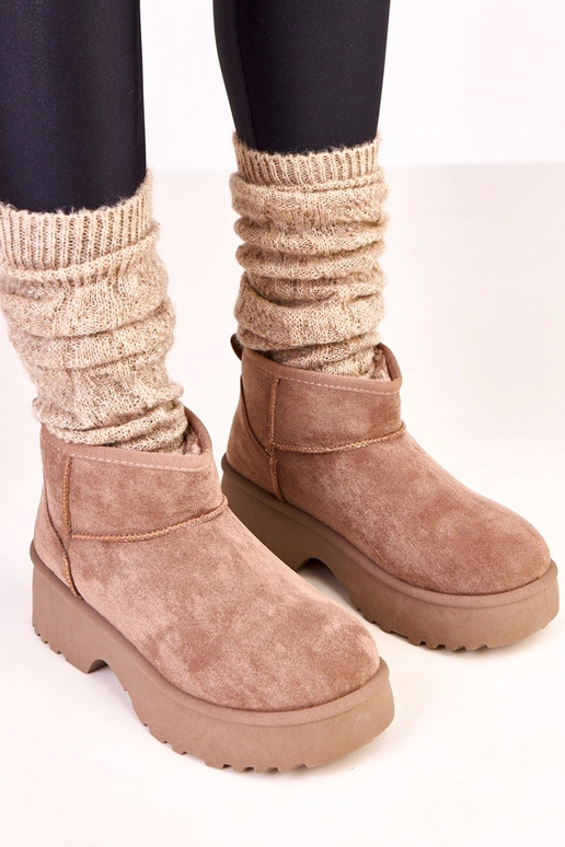 Botas de neve baixo escuro em camurça... Botas de neve baixo escuro em camurça...