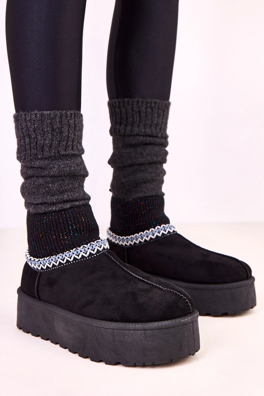 Botas de neve baixas pretas com cano... Botas de neve baixas pretas com cano...