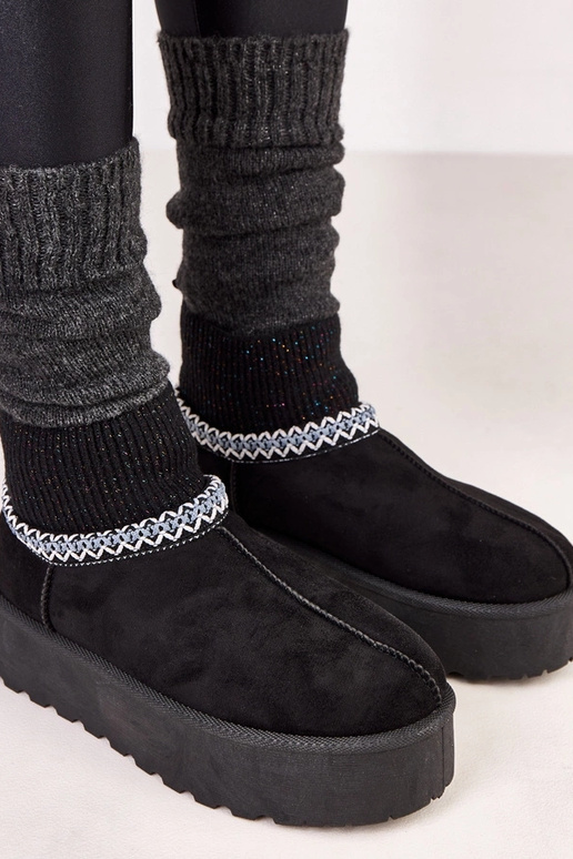 Botas de neve baixas pretas com cano... Botas de neve baixas pretas com cano...