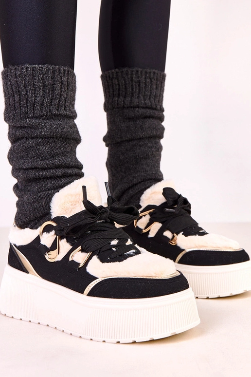 Tênis aquecidos pretos com plataforma...