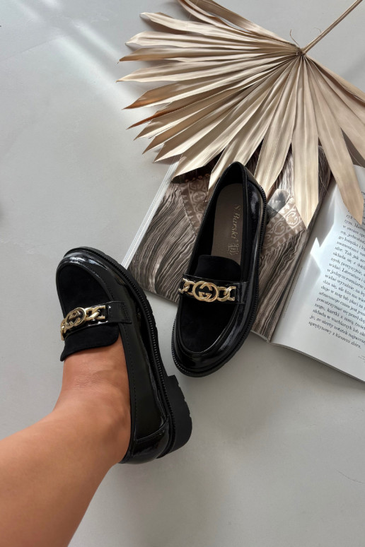 Mocassins lacados Feminino com detalhes dourados S.Barski HY52-540 cor preta