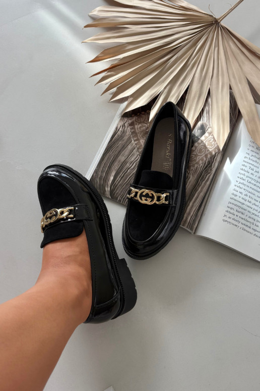 Mocassins lacados Feminino com detalhes dourados S.Barski HY52-540 cor preta