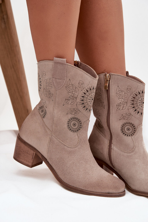 de camurça Pele Botas femininas com elementos abertos com salto Zazoo 3844 cor capuccino