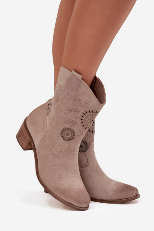 de camurça Pele Botas femininas com elementos abertos com salto Zazoo 3844 cor capuccino