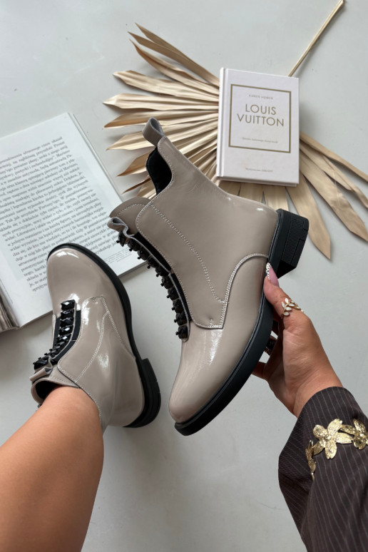 Botas femininas de couro natural com efeito envernizado D&A MR52-108 na cor areia