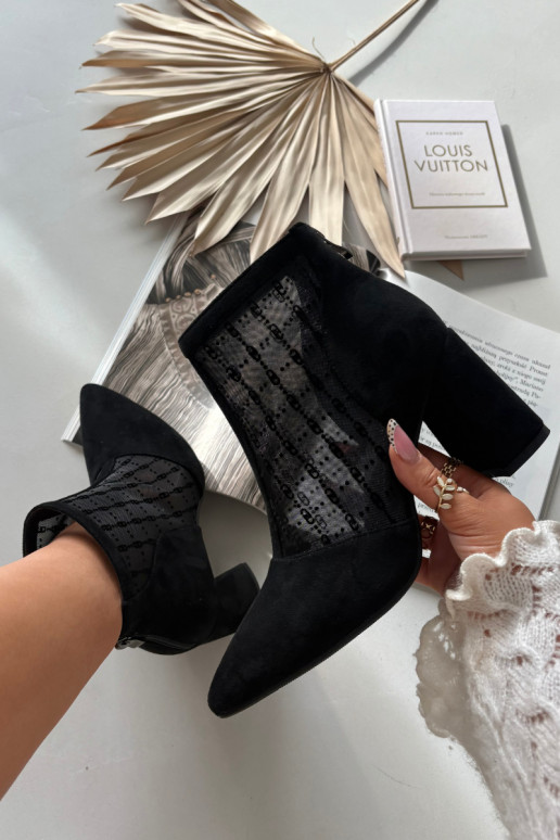 Botas femininas de cano curto com rede D&A LZ52-944 na cor preta