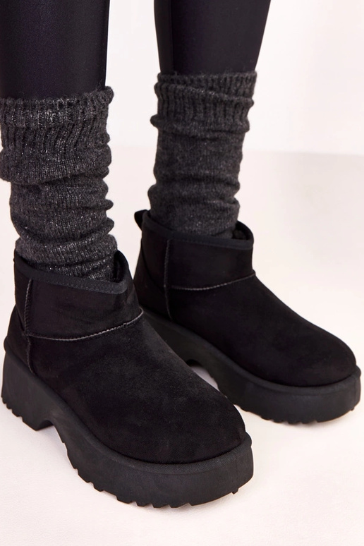 Botas baixas de inverno negras de... Botas baixas de inverno negras de...