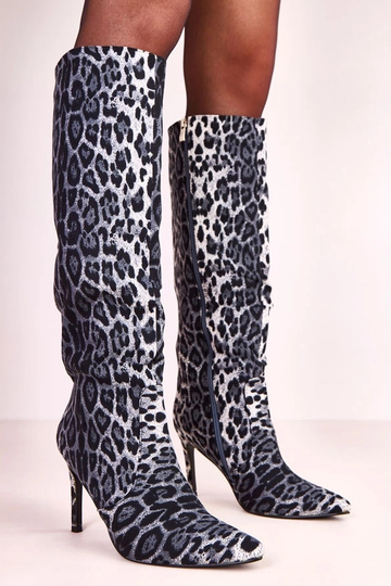 Botas femininas pretas de estampa de leopardo com salto fino Adrienne