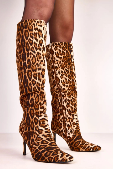 Botas femininas de leopardo acima do joelho com salto fino Adrienne