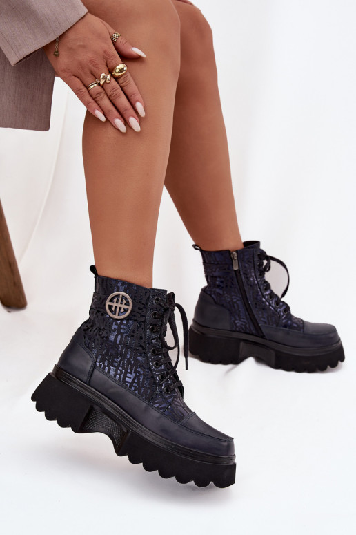Pele Botas femininas com uma plataforma com escritos I Ozdobnym Detalem Artiker 57C2271 azul escuro Pele Botas femininas com uma plataforma com escritos I Ozdobnym Detalem Artiker 57C2271 azul escuro