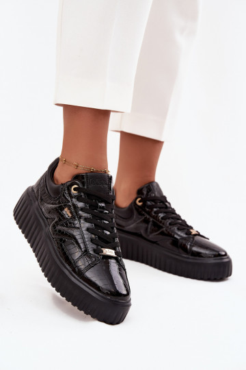 com efeito verniz À modalo de tênis Feminino com uma plataforma Lee Cooper LCJ-25-09-3870 cor preta 2