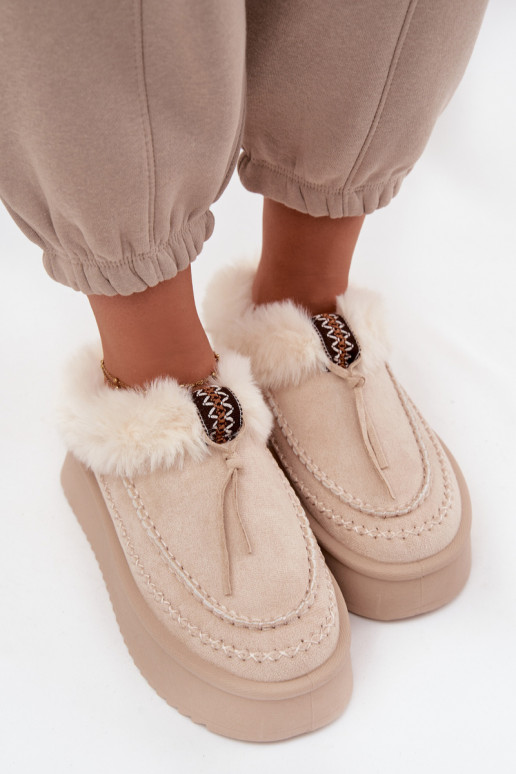 Botas de neve Feminino com um casaco de pele com uma plataforma bege Rosmira Botas de neve Feminino com um casaco de pele com uma plataforma bege Rosmira