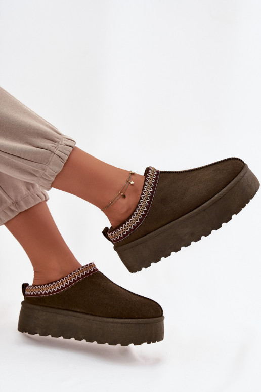 Botas de neve Feminino Com decorações Haftem cor cáqui Jenira Botas de neve Feminino Com decorações Haftem cor cáqui Jenira