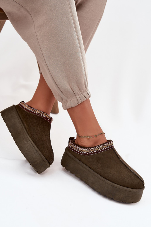 Botas de neve Feminino Com decorações Haftem cor cáqui Jenira Botas de neve Feminino Com decorações Haftem cor cáqui Jenira