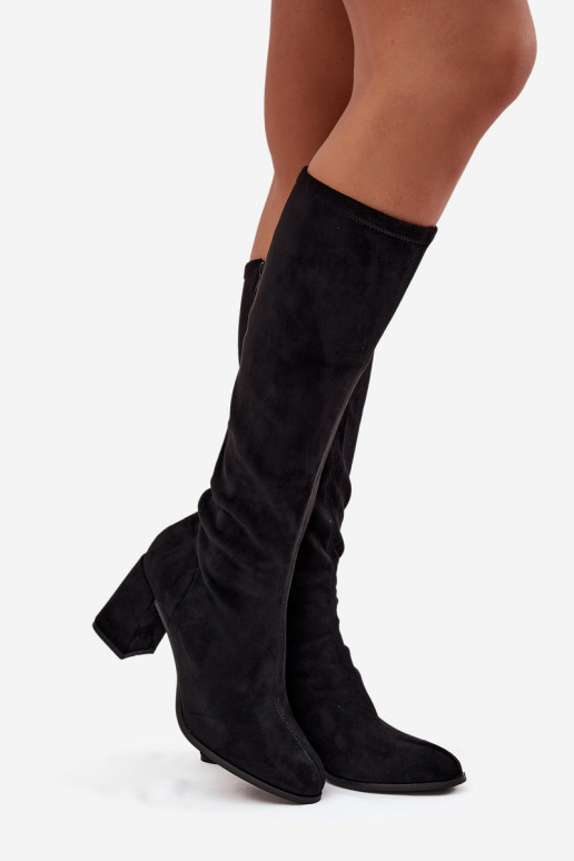 botas femininas com saltode camurça ecológicau cor preta Yelisse botas femininas com saltode camurça ecológicau cor preta Yelisse