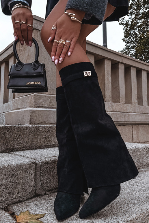 Botas femininas até o joelho com saltos e cano decorado, cor areia Evyra