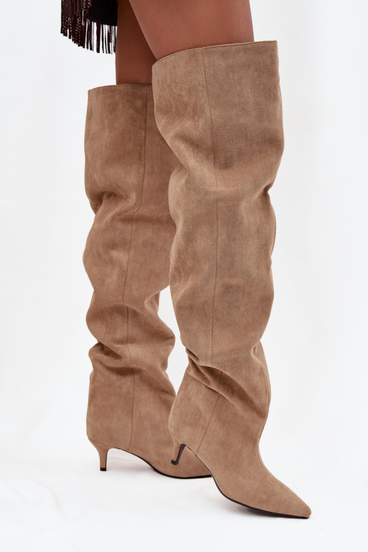 Um modelo atraente botas femininas com salto fino bege Ysolienne Um modelo atraente botas femininas com salto fino bege Ysolienne