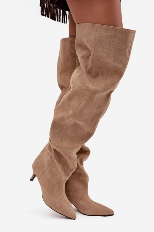 Um modelo atraente botas femininas com salto fino bege Ysolienne Um modelo atraente botas femininas com salto fino bege Ysolienne