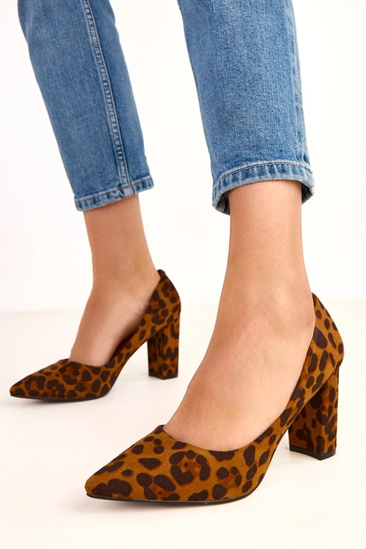 Sandálias de camurça sintética com... Sandálias de camurça sintética com...