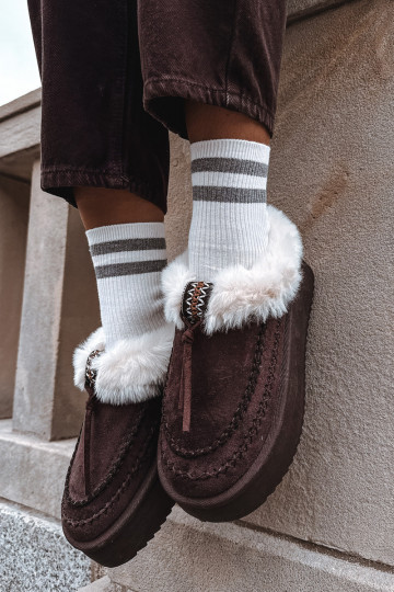 Botas de neve Feminino com um casaco de pele com uma plataforma CzekoladoParae Rosmira