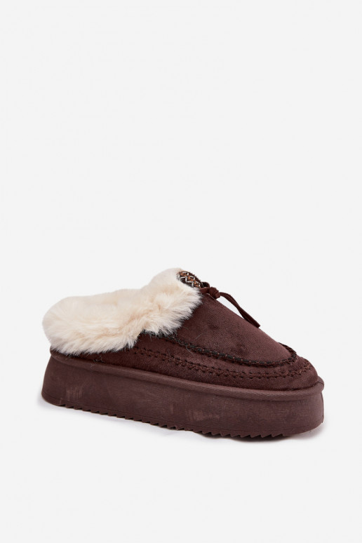 Botas de neve Feminino com um casaco de pele com uma plataforma CzekoladoParae Rosmira Botas de neve Feminino com um casaco de pele com uma plataforma CzekoladoParae Rosmira