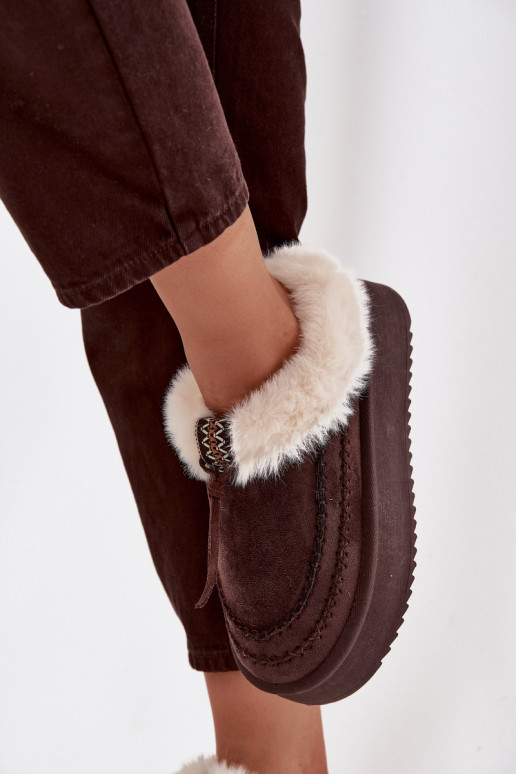 Botas de neve Feminino com um casaco de pele com uma plataforma CzekoladoParae Rosmira Botas de neve Feminino com um casaco de pele com uma plataforma CzekoladoParae Rosmira