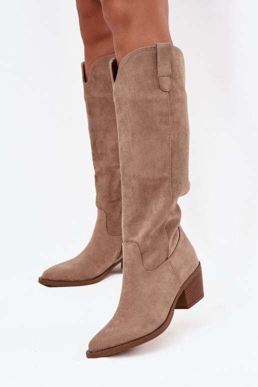 botas estilo vaqueiro Feminino com saltode camurça ecológicau bege Esmira botas estilo vaqueiro Feminino com saltode camurça ecológicau bege Esmira