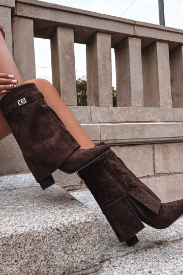 Botas femininas aquecidas com saltos decorados na cor chocolate Luvielle