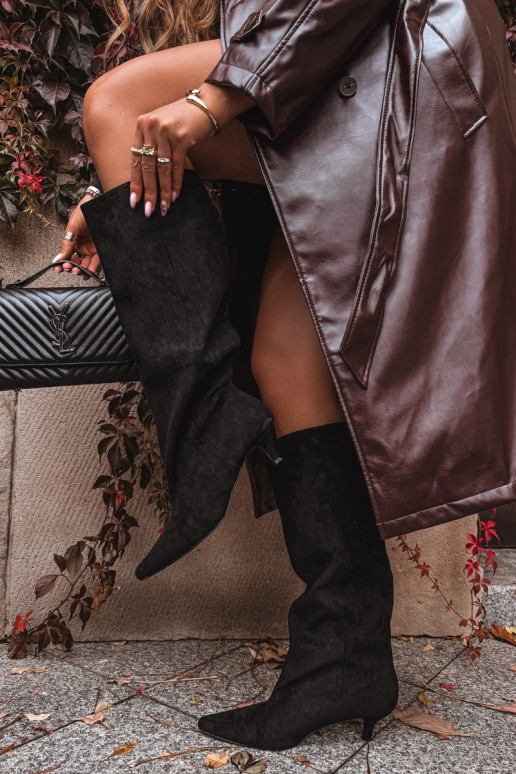 botas femininas com saltode camurça ecológicau cor preta Pheona botas femininas com saltode camurça ecológicau cor preta Pheona