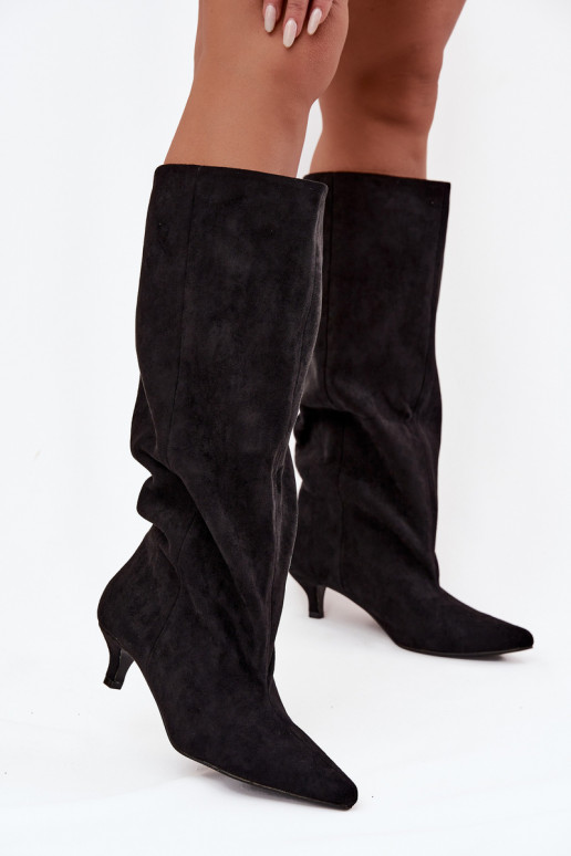botas femininas com saltode camurça ecológicau cor preta Pheona botas femininas com saltode camurça ecológicau cor preta Pheona
