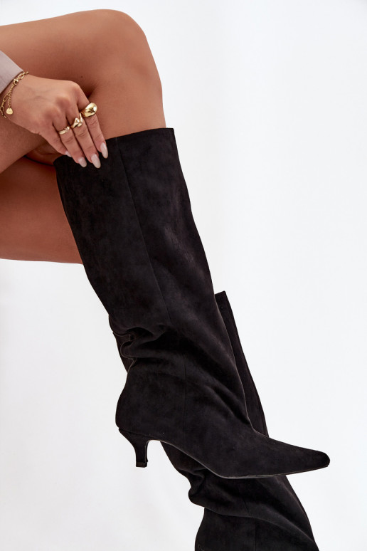 botas femininas com saltode camurça ecológicau cor preta Pheona botas femininas com saltode camurça ecológicau cor preta Pheona