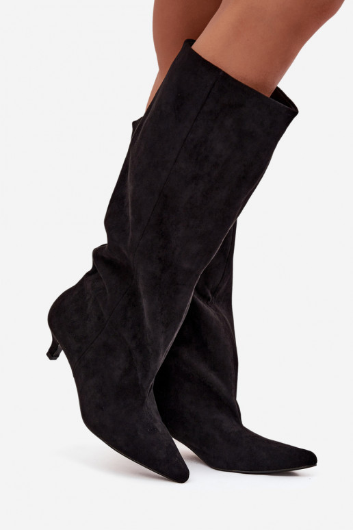 botas femininas com saltode camurça ecológicau cor preta Pheona botas femininas com saltode camurça ecológicau cor preta Pheona