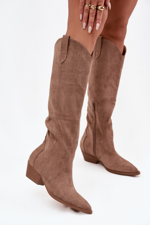 de camurça ecológicaoParae botas estilo vaqueiro Feminino com salto bege Jenaya de camurça ecológicaoParae botas estilo vaqueiro Feminino com salto bege Jenaya