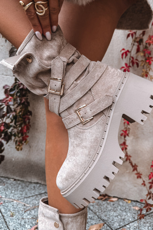 Botas femininas Em saltos enormes com fivelas I Tirasem bege Nerelisa Botas femininas Em saltos enormes com fivelas I Tirasem bege Nerelisa