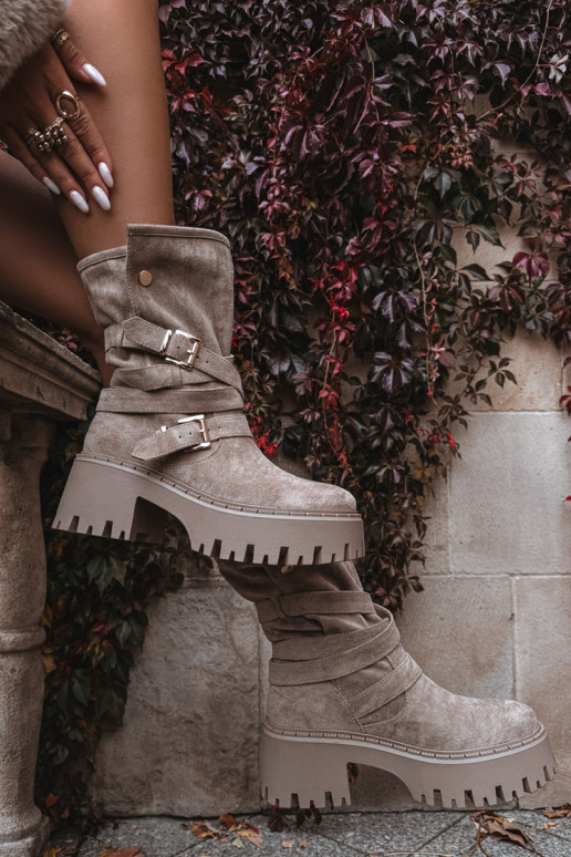 Botas femininas Em saltos enormes com fivelas I Tirasem bege Nerelisa Botas femininas Em saltos enormes com fivelas I Tirasem bege Nerelisa