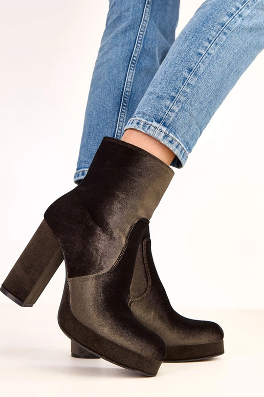 Botins verdes brilhantes de salto Asanda Botins verdes brilhantes de salto Asanda