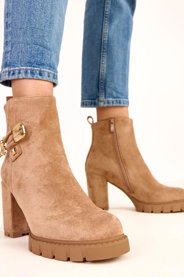 Botins marrons de salto com...