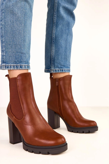 Botins marrons de salto com...